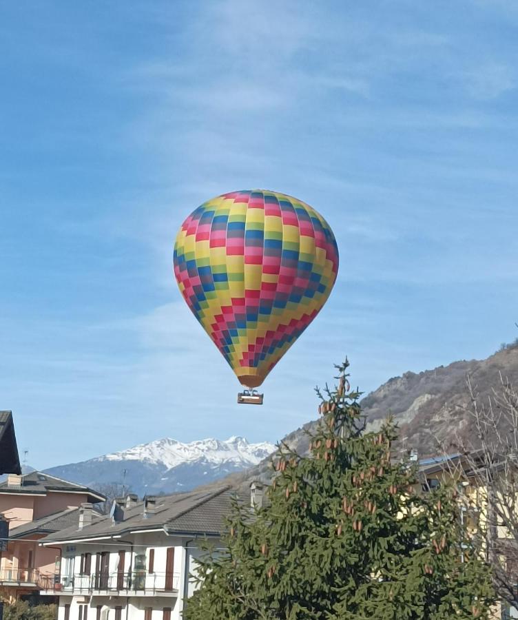 A Casa Di Vera - Vivi La Tua Valle D'Aosta Nus Bagian luar foto